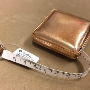 Ruusukullanvärinen rullamitta